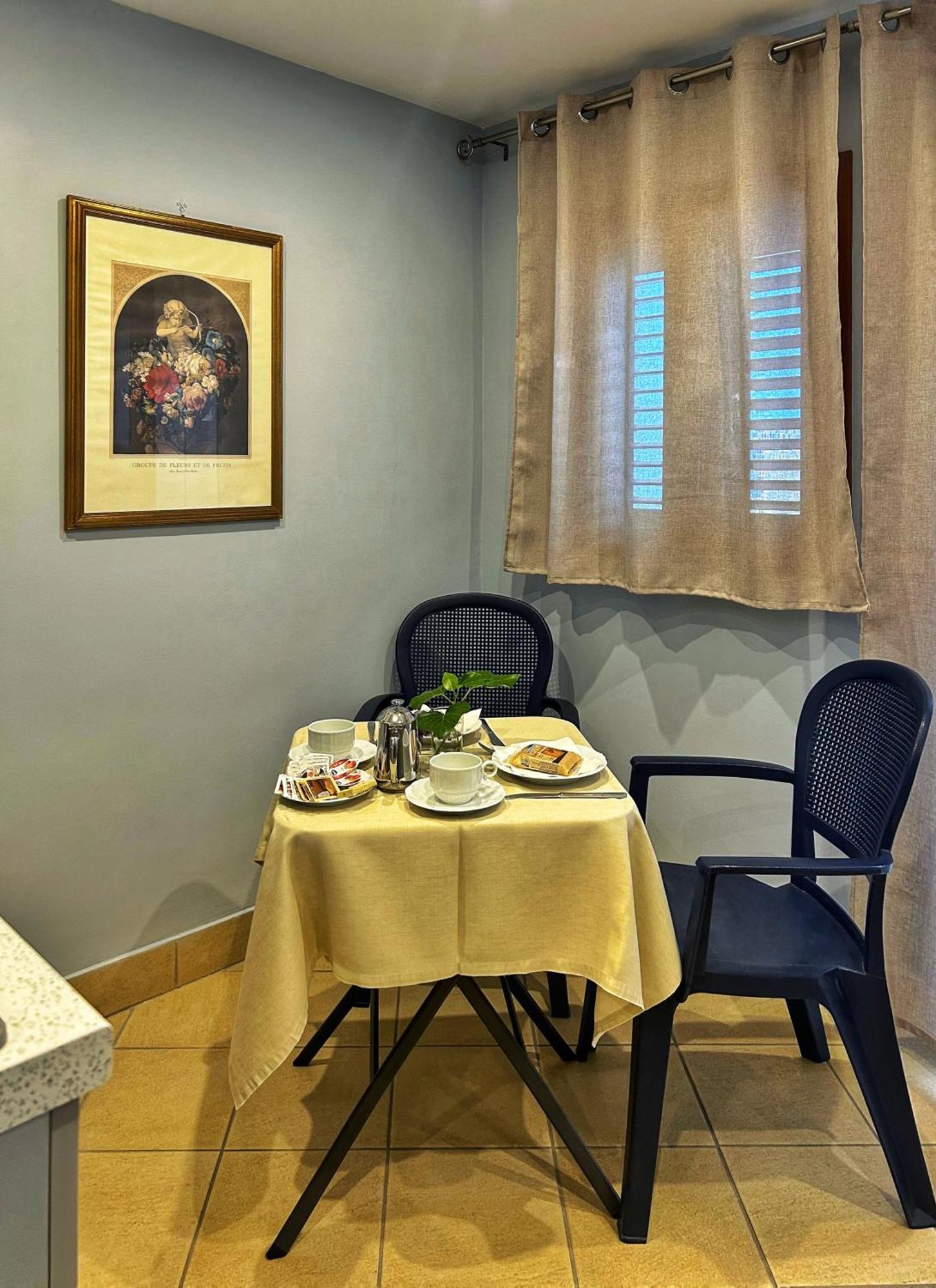 Bed and Breakfast La Piazzetta Джардини-Наксос Экстерьер фото
