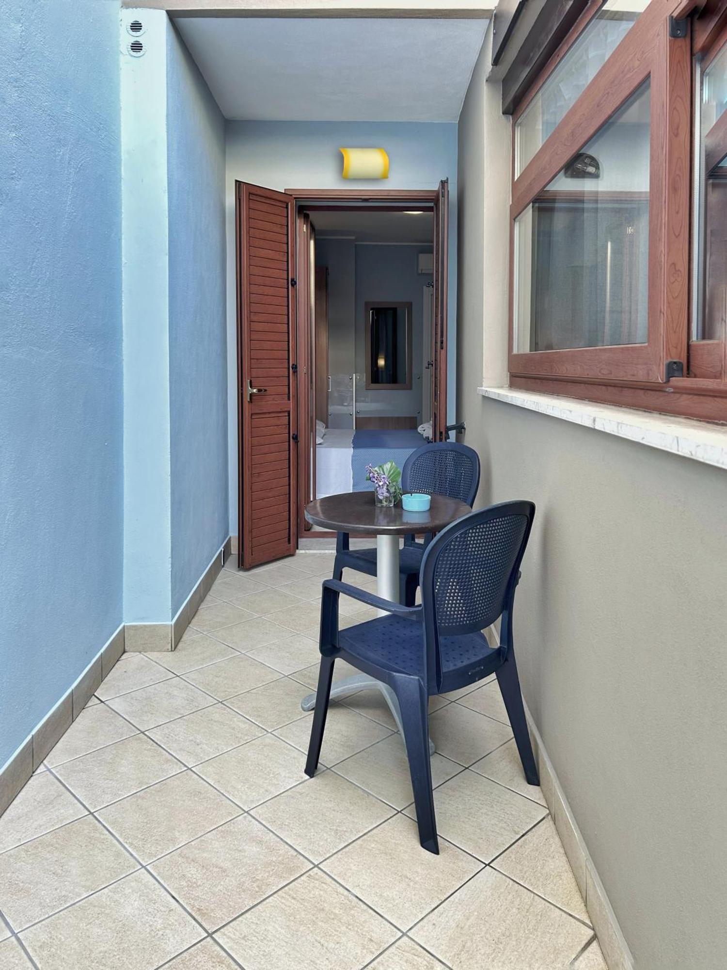 Bed and Breakfast La Piazzetta Джардини-Наксос Экстерьер фото