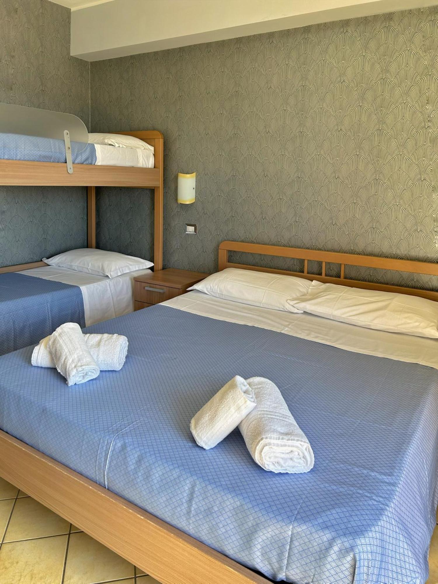 Bed and Breakfast La Piazzetta Джардини-Наксос Экстерьер фото