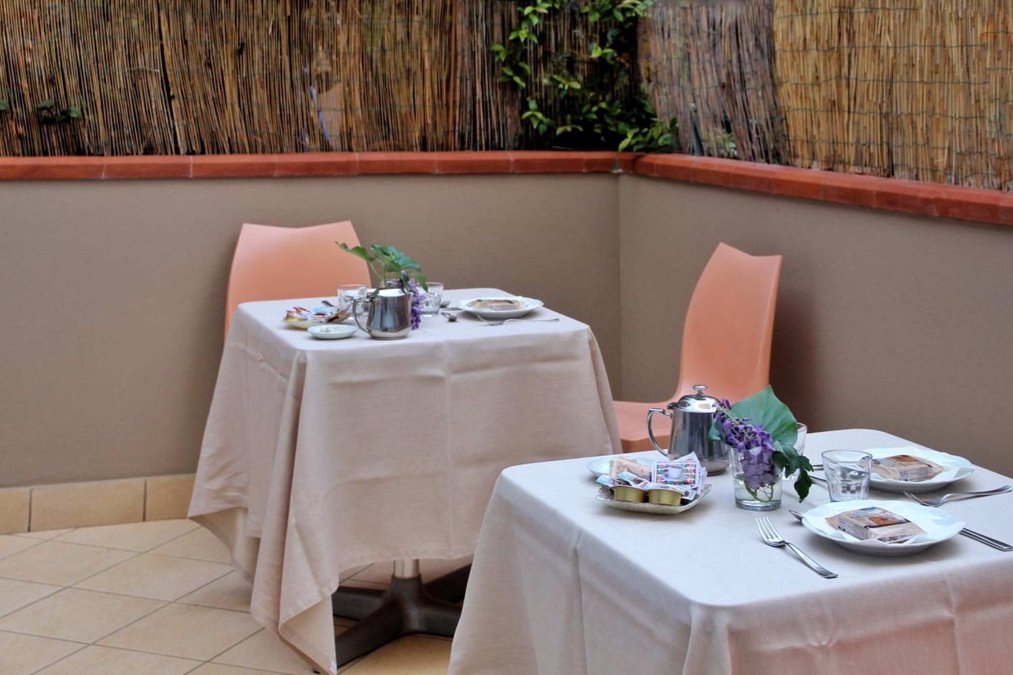 Bed and Breakfast La Piazzetta Джардини-Наксос Экстерьер фото