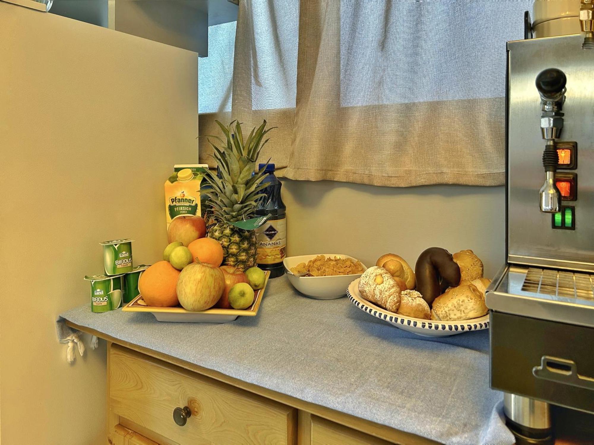 Bed and Breakfast La Piazzetta Джардини-Наксос Экстерьер фото